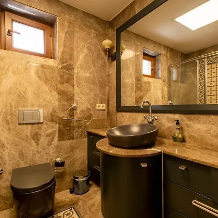 Spacious Apartment, 1-min To Taksim Square * Istanbulská provincie