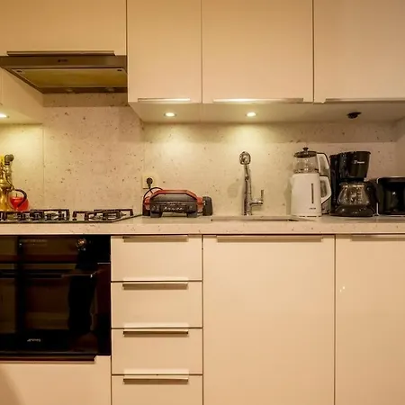 Spacious Apartment, 1-min To Taksim Square Istanbulská provincie